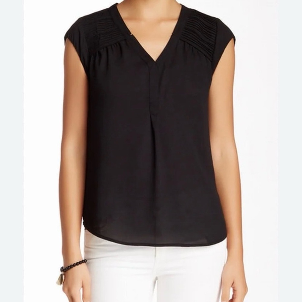 Daniel Rainn sleeveless blouse black